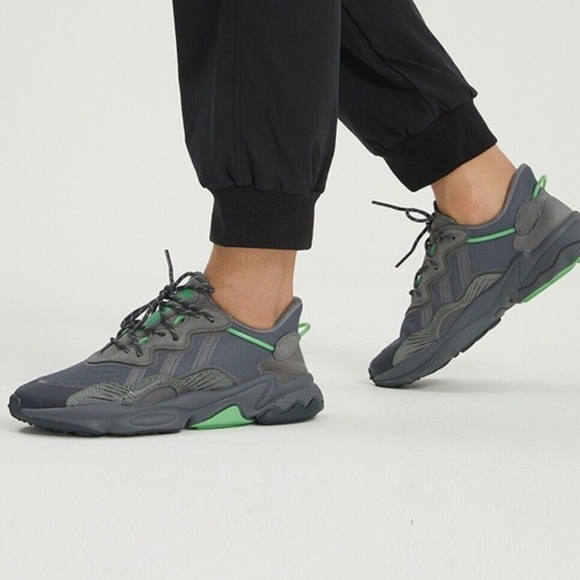 New Ozweego Adidas 90's vibe Gray/Green Sneakers 👟 size 8 Women - Picture 1 of 14